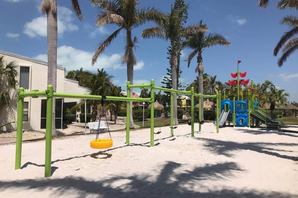 Licensed Mgr - 2/2 Villa - Oceanfront Beach Resort - Saltwater Lagoon & Marina! Key Largo Luaran gambar
